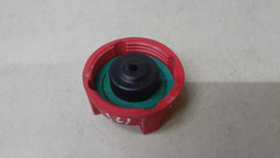 TAMPA RESERVATÓRIO PARTIDA FRIA GM ONIX 2014 (2)