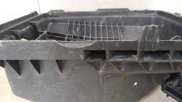 TAMPA CAIXA FILTRO AR GM MALIBU 2.4 2012 COM DETALHE