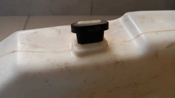 RESERVATÓRIO LIMPADOR PARA-BRISA GM S10 2012 A 2019 (1)