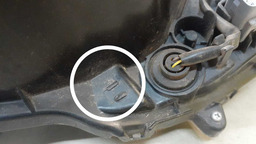 FAROL ESQUERDO TOYOTA COROLLA 2017 LED COM DETALHE