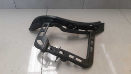 GUIA PARA-CHOQUE TRASEIRO DIREITO VW PASSAT 2012