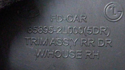 MOLDURA COLUNA TRASEIRA LADO DIREITO HYUNDAI I30 2.0 2011