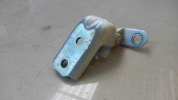 DOBRADIÇA SUPERIOR DIANTEIRA ESQUERDO HYUNDAI HB20 2020 2021