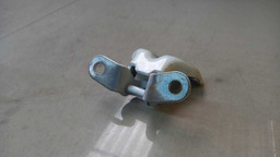 DOBRADIÇA INFERIOR DIANTEIRA ESQUERDO HYUNDAI HB20 2020 2021