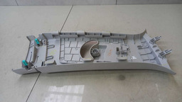 MOLDURA COLUNA CINTO LADO ESQUERDO HYUNDAI HB20 2020 2021