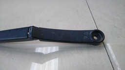 BRAÇO LIMPADOR PARABRISA DIREITO HYUNDAI I30 2011