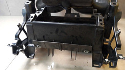 ESTRUTURA CAPA PAINEL CENTRAL RANGE ROVER SPORT 2005 A 2007