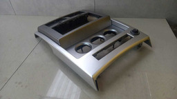 MOLDURA CENTRAL CAPA PAINEL JEEP CHEROKEE 3.7 V6 2010