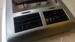 MOLDURA CENTRAL CAPA PAINEL JEEP CHEROKEE 3.7 V6 2010