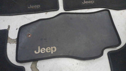 JOGO TAPETE JEEP CHEROKEE 3.7 V6 2010 PRETO