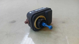 REGULADOR FAROL JEEP CHEROKEE 3.7 V6 2010