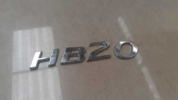 LETREIRO TAMPA TRASEIRA HYUNDAI HB20 2020 2021