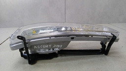 FAROL MILHA ESQUERDO HYUNDAI ACCENT 2007 (2)