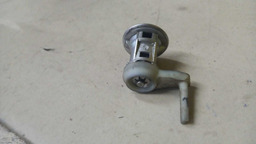 MIOLO PORTA LADO ESQUERDO PEUGEOT 207 1.4 2012