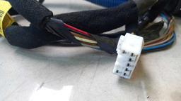 CHICOTE PORTA DIANTEIRA DIREITO HYUNDAI VELOSTER 2013 (1)