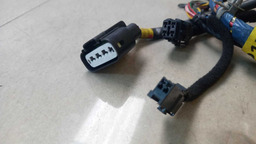 CHICOTE PORTA DIANTEIRA DIREITO HYUNDAI VELOSTER 2013 (1)