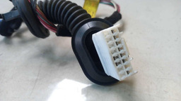 CHICOTE PORTA TRASEIRA DIREITO HYUNDAI VELOSTER 1.6 2013 (1)