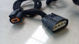 CHICOTE PORTA TRASEIRA DIREITO HYUNDAI VELOSTER 1.6 2013 (1)