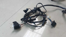 CHICOTE PORTA DIANTEIRA DIREITO BMW X6 XDRIVE 4.4 2009 2010