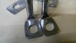 PAR GANCHO REDE TAMPA TRASEIRA BMW X6 XDRIVE 4.4 2009 2010