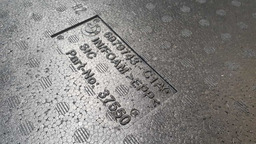 PISO TRASEIRO ISOPOR LADO ESQUERDO BMW X6 XDRIVE 2010