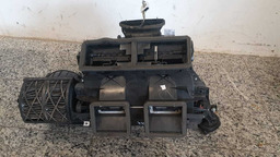 CAIXA AR INTERNA BMW X3 2014