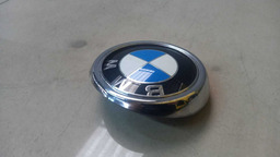 EMBLEMA CENTRAL TAMPA TRASEIRA BMW X3 2.0 4X4 2014