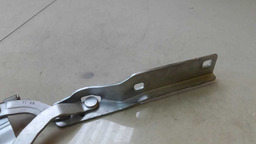 DOBRADIÇA CAPÔ LADO ESQUERDO VW PASSAT TSI 2.0 2013