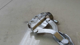 DOBRADIÇA CAPÔ LADO ESQUERDO VW PASSAT TSI 2.0 2013