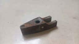 SUPORTE FIXAÇÃO BICO INJETOR TOYOTA HILUX SW4 2017 2018 (2)