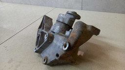 SUPORTE COMPRESSOR AR CONDICIONADO GM ONIX 1.4 2013 2014