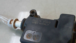 MOTOR TRAVA PORTINHOLA COMBUSTÍVEL GM ONIX 1.4 2013 2014