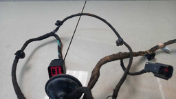 CHICOTE PORTA TRASEIRO ESQUERDO GM ONIX 2013 2014 52089132