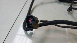 CHICOTE PORTA DIANTEIRA ESQUERDO GM ONIX 2013 2014 52089134