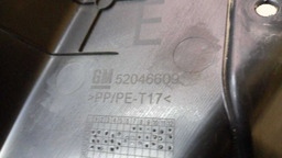 MOLDURA COLUNA TRASEIRA L E GM ONIX 2013 2014 52046609