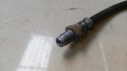 FLEXÍVEL FREIO DIANTEIRO ESQUERDO GM ONIX 1.4 2013 2014