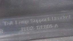 SUPORTE PARACHOQUE T E EVOQUE 2.2 2015 2016 BJ3217E801A