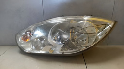 Farol Lado Direito Renault Master 2.3 2019 2020