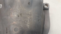 PROTETOR COXIM MOTOR DIREITO AUDI A4 TFSI 2011 (2)