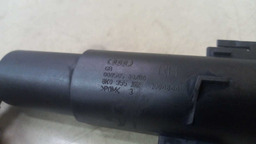 ESGUICHO FAROL LADO DIREITO AUDI A4 TFSI 2015 2016 8K0955102