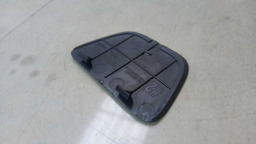 PROTETOR PARAFUSO PORTA MALAS GM CAPTIVA 2011 2012 