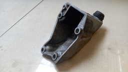 SUPORTE COXIM MOTOR L E AUDI A4 1.8 1999 2000 8D0199307