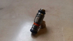 BICO INJETOR HYUNDAI TUCSON 2.0 2014 2015 (2)