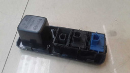 MOLDURA BOTÃO VIDRO ECO RENAULT DUSTER 2012 A 2016