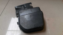 Tampa Caixa Filtro De Ar Lado Direito Bmw X1 2015