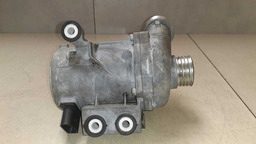 BOMBA D'ÁGUA BMW X1 3.0 6CC 2011