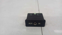 ENTRADA AUXILIAR USB PAINEL BMW X1 2011 61316986791