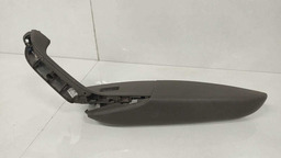 PUXADOR PORTA DIANTEIRA DIREITA AUDI Q3 2013 2014