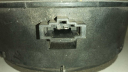 ALTO FALANTE TRASEIRO DIREITO AUDI Q3 2013 2014 PRETO