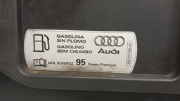 TAMPA PORTINHOLA AUDI Q3 2013 2014